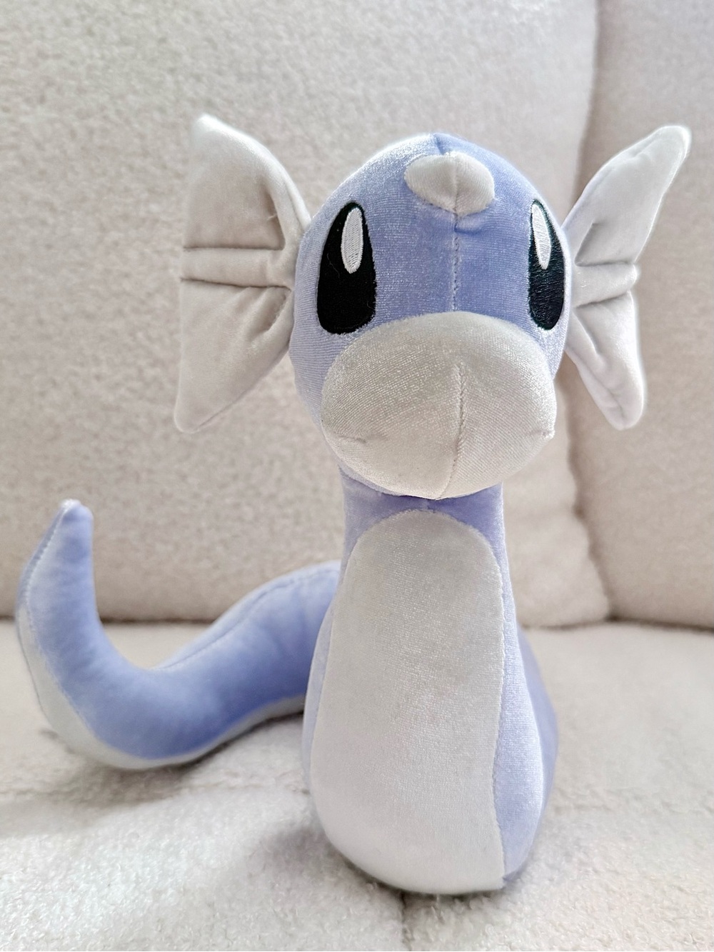 Pokémon Velvet Dratini Plush